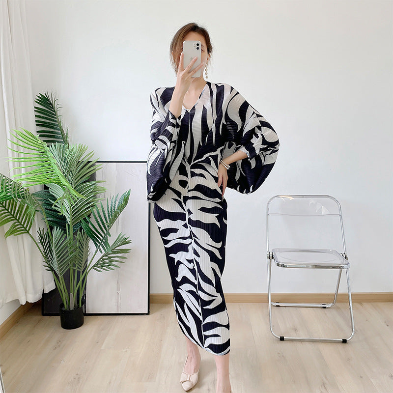 Pleated Loose V-neck Summer Print Dress