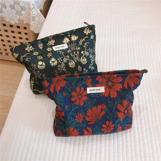 Floral Women's Polyester Zipper Travel Storage Makeup Bag
